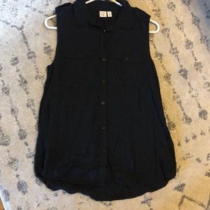 BP black sleeveless tank.